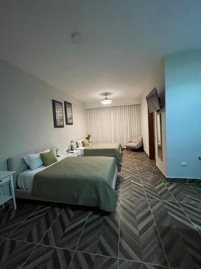 Hotel Monarca Higuey Bagian luar foto