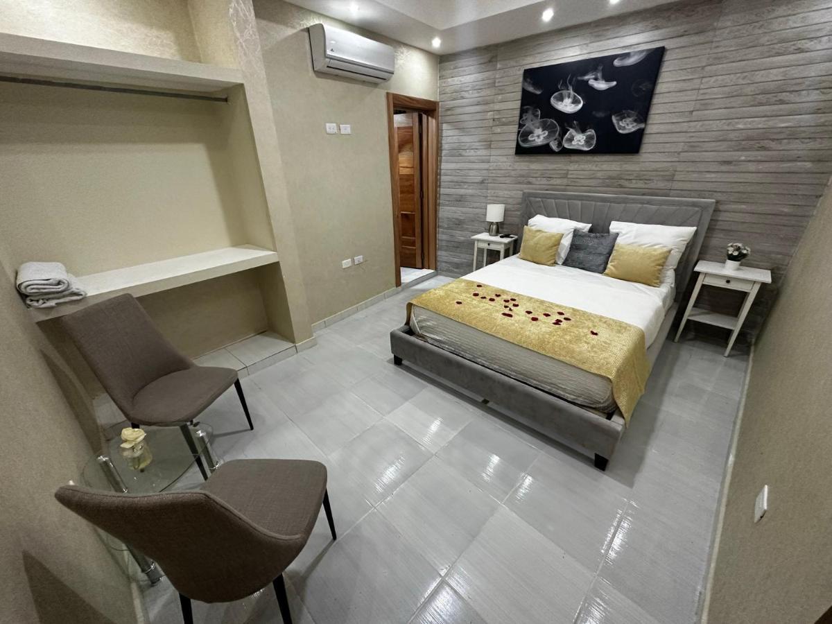 Hotel Monarca Higuey Bagian luar foto