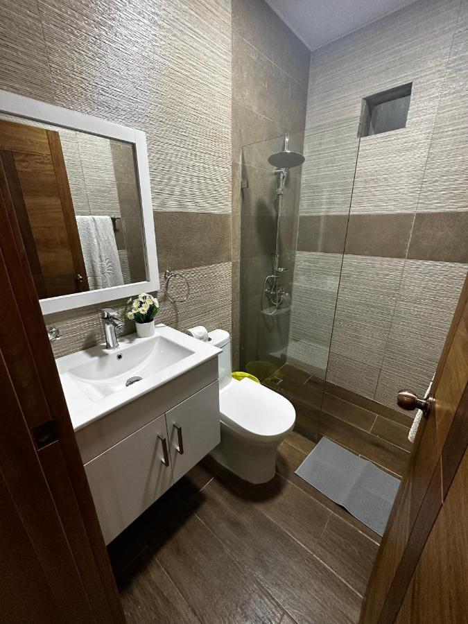 Hotel Monarca Higuey Bagian luar foto